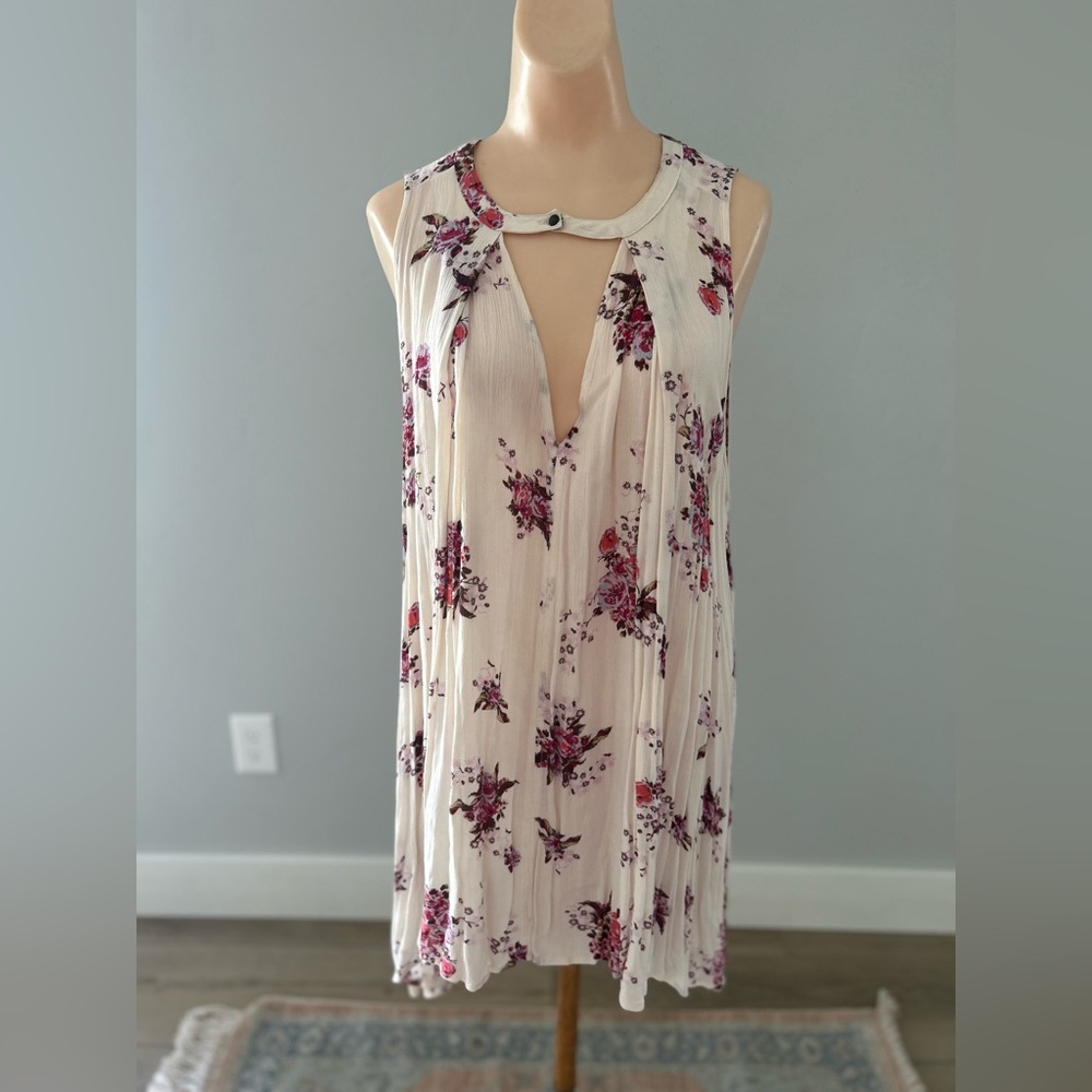 🌶️ Free People Swing Tunic. Pink White Floral Sleeveless. Size SP.